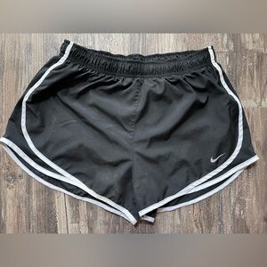 Women’s Large Nike Shorts